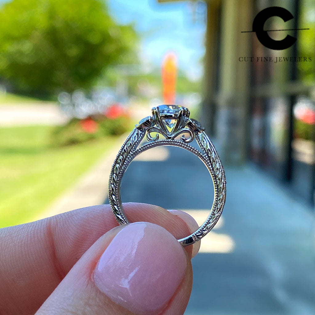 Round vintage style engraved engagement ring setting 140 129 Cut
